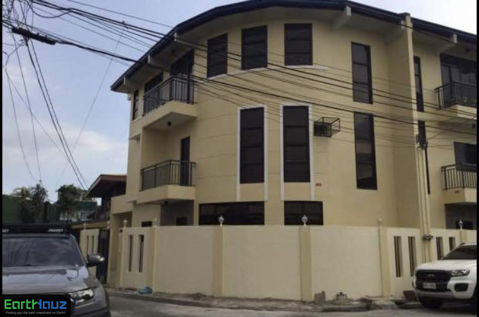 4BR House for Rent in Project 4, Quezon City